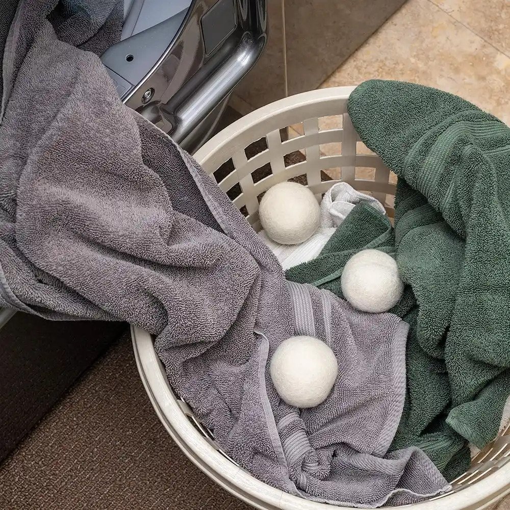 Wool_Dryer_Balls_2__33819 Virginia & Rook 6 XL Wool Dryer Balls - Image 6
